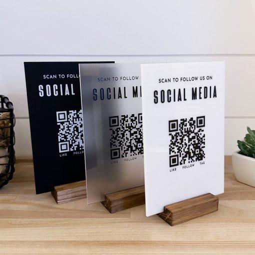 QR Kodlu Akrilik Sosyal Medya Tabelası | Instagram & Tiktok İşletme Standı