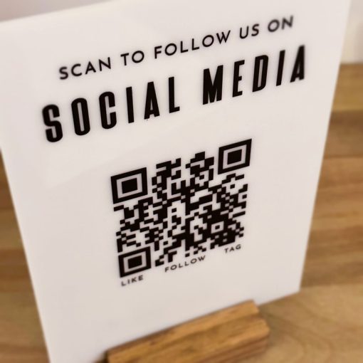 QR Kodlu Akrilik Sosyal Medya Tabelası | Instagram & Tiktok İşletme Standı - Görsel 6